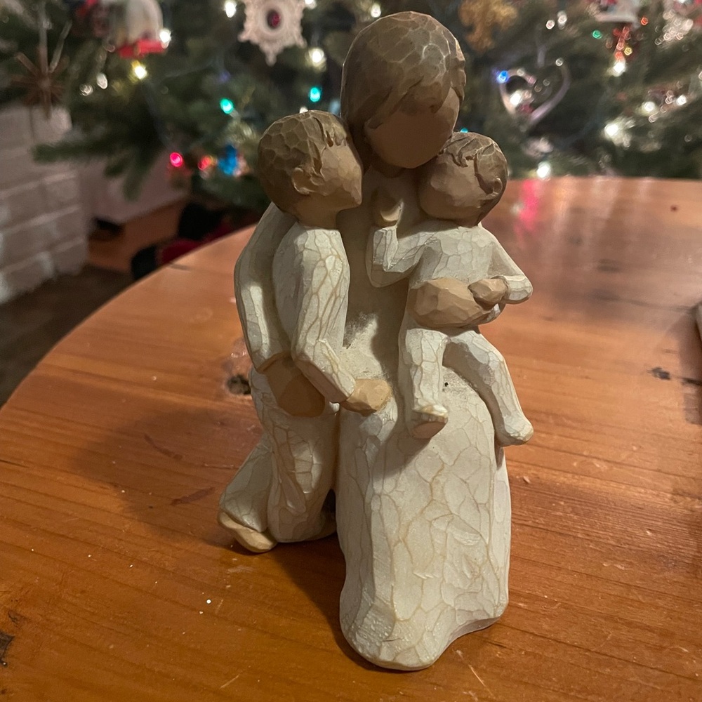 Willow Tree Figurine Set (Quietly)- mother and two boys
